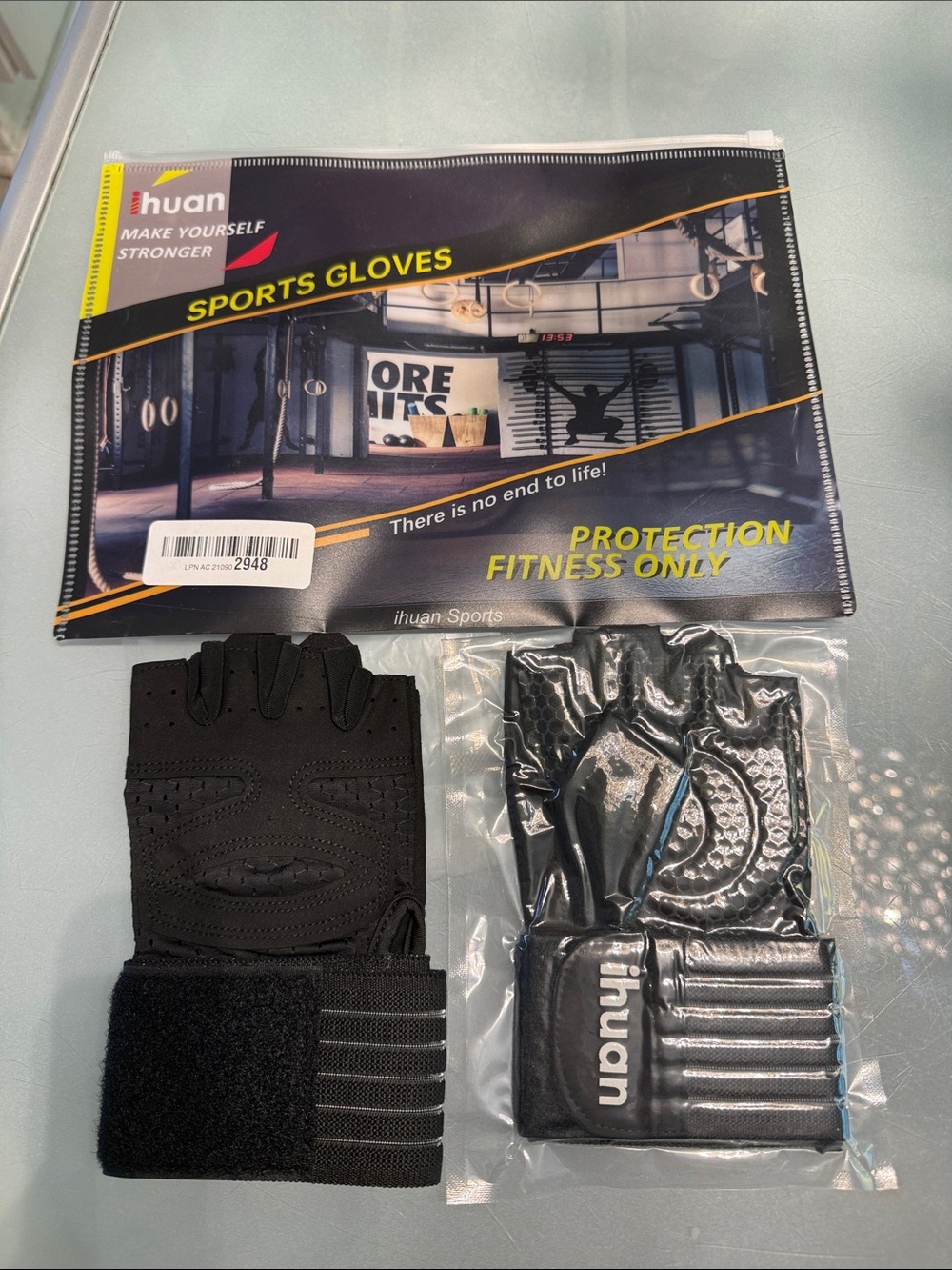 Men's Black Fitness Gloves with Wrist Support